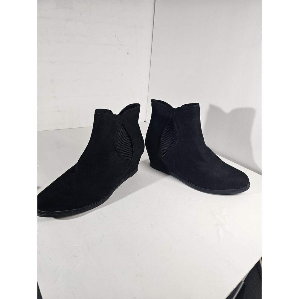 Chelsea Moreland  Boots Sz 9M
